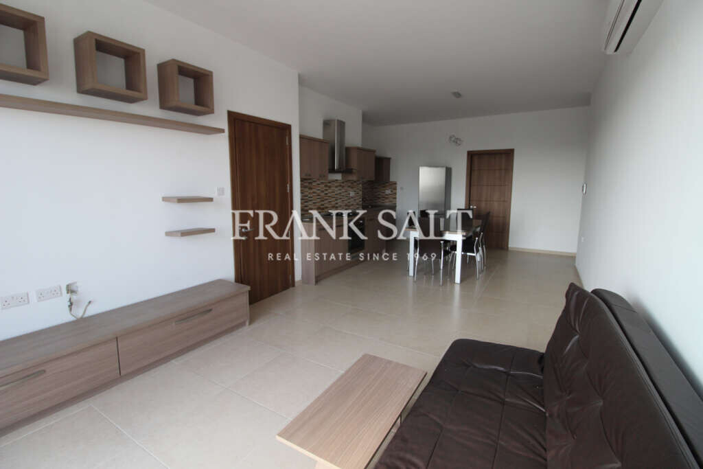 3 bedrooms Penthouse in Zabbar, Malta No. 6351