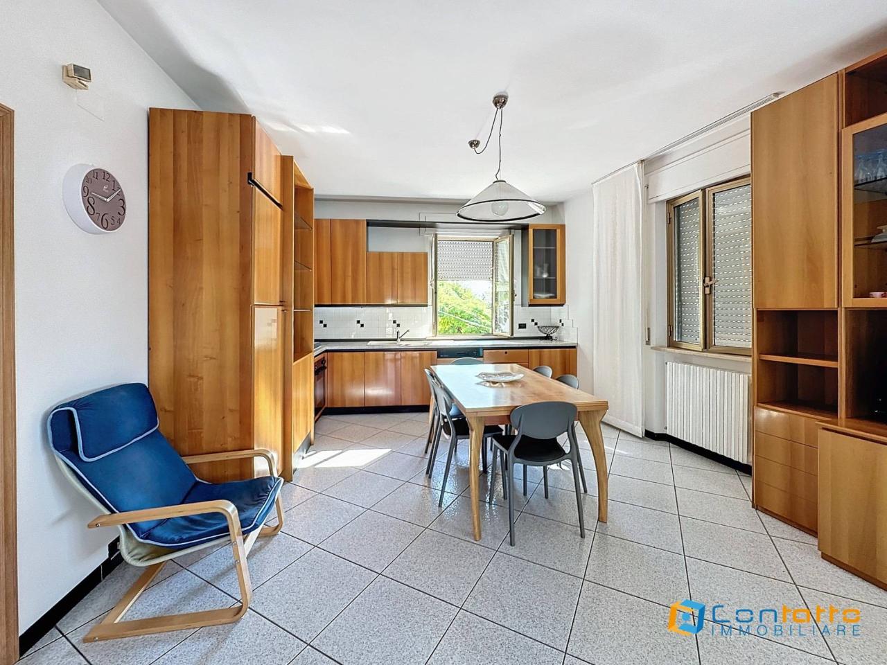 12 rooms House in Montefiore dell'Aso, Italy No. 114368