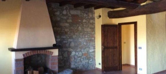 15 rooms House in Ziano Piacentino, Italy No. 23581 8