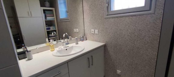 3 bedrooms Villa in Vias, France No. 202724 10