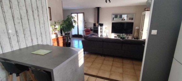 3 bedrooms Villa in Vias, France No. 202724 3