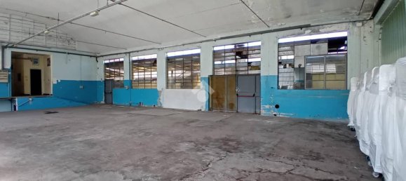370m² Warehouse in Brescia, Italy No. 340513 12