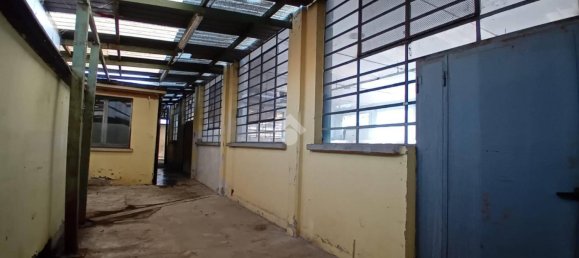 370m² Warehouse in Brescia, Italy No. 340513 4