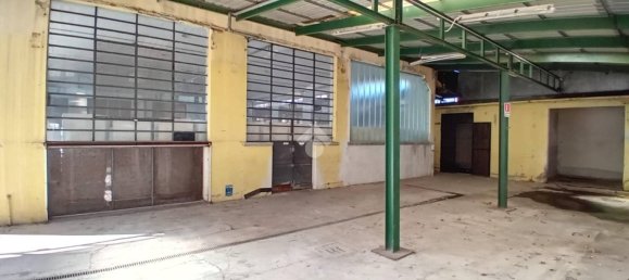 370m² Warehouse in Brescia, Italy No. 340513 18