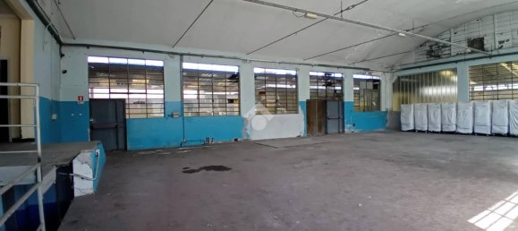 370m² Warehouse in Brescia, Italy No. 340513 14