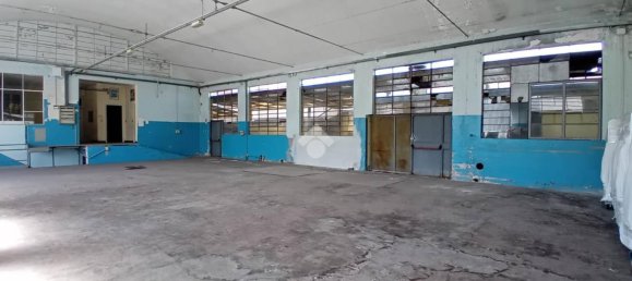 370m² Warehouse in Brescia, Italy No. 340513 9