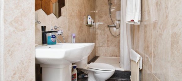 4 bedrooms House in London, United Kingdom No. 10548 9