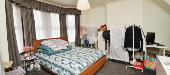 4 bedrooms House in London, United Kingdom No. 10548 6