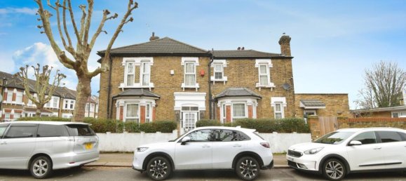 4 bedrooms House in London, United Kingdom No. 10548 3
