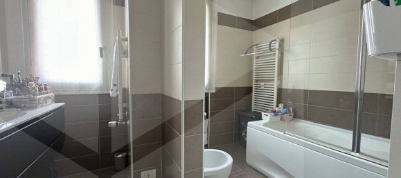 3غرفة شقة في San Giuliano Milanese, Italy رقم 29860 9