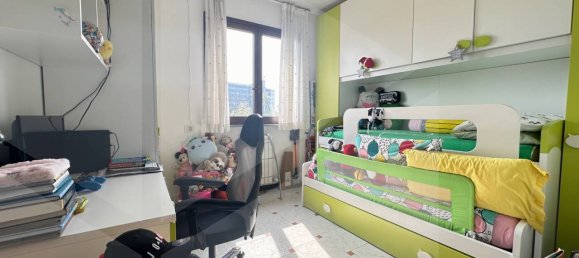 3غرفة شقة في San Giuliano Milanese, Italy رقم 29860 20