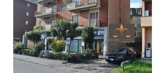 2-salle Appartement à Milan, Italy No. 318507 17