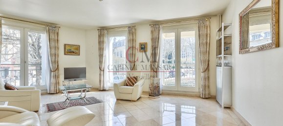 1 bedroom Apartment in Versailles, France No. 187734 3