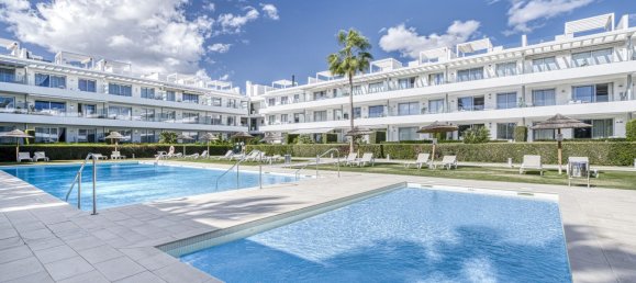 3 bedrooms Apartment in Estepona, Spain No. 151646 5