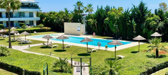 3 bedrooms Apartment in Estepona, Spain No. 151646 2