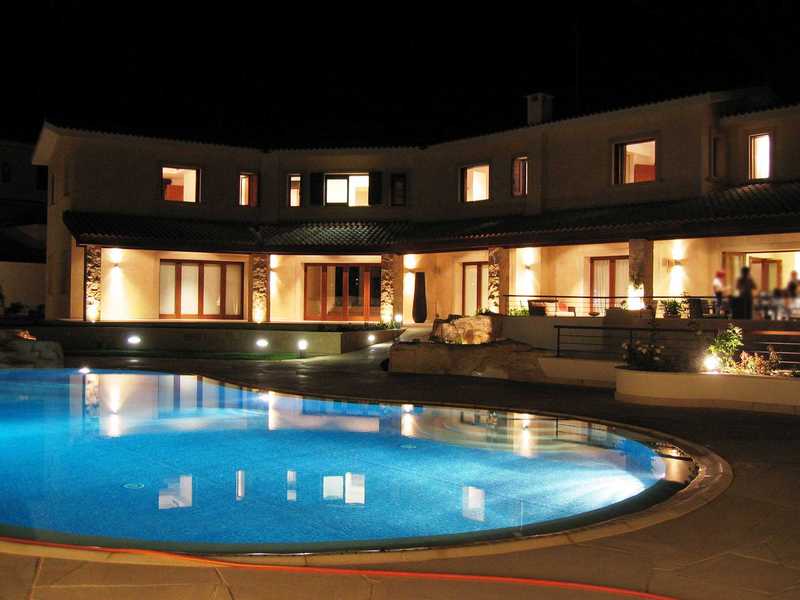 6 bedrooms House in Lakatamia, Cyprus No. 11891