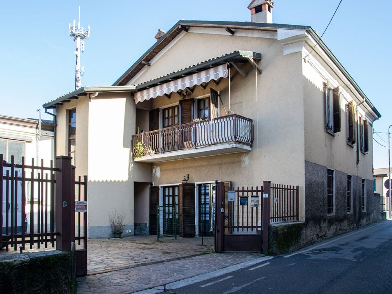 3 chambres Villa à Palazzolo sull'Oglio, Italy No. 381911