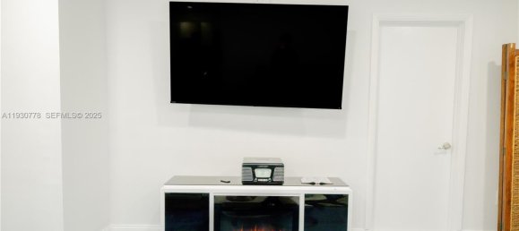 2 Schlafzimmer Gewerbliche Immobilien in Miami, USA, Nr. 614696 17