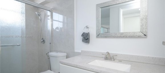 2 Schlafzimmer Gewerbliche Immobilien in Miami, USA, Nr. 614696 11