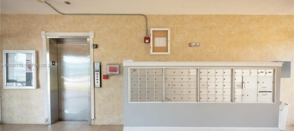 2 Schlafzimmer Gewerbliche Immobilien in Miami, USA, Nr. 614696 4