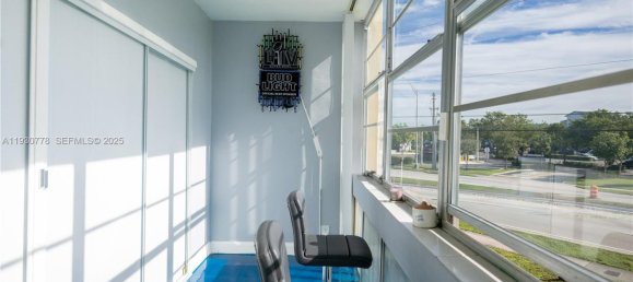 2 Schlafzimmer Gewerbliche Immobilien in Miami, USA, Nr. 614696 8