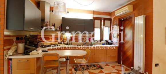 6-salle Appartement à Bologna, Italy No. 58323 9