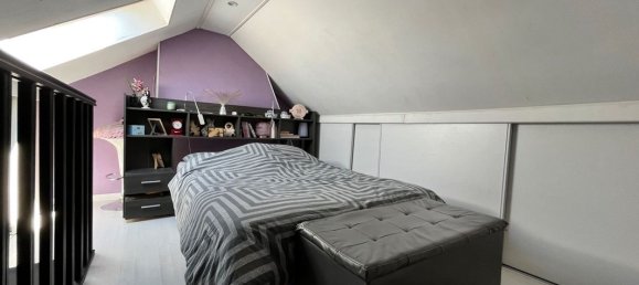 4 Schlafzimmer Haus in Armentieres, France, Nr. 319094 11