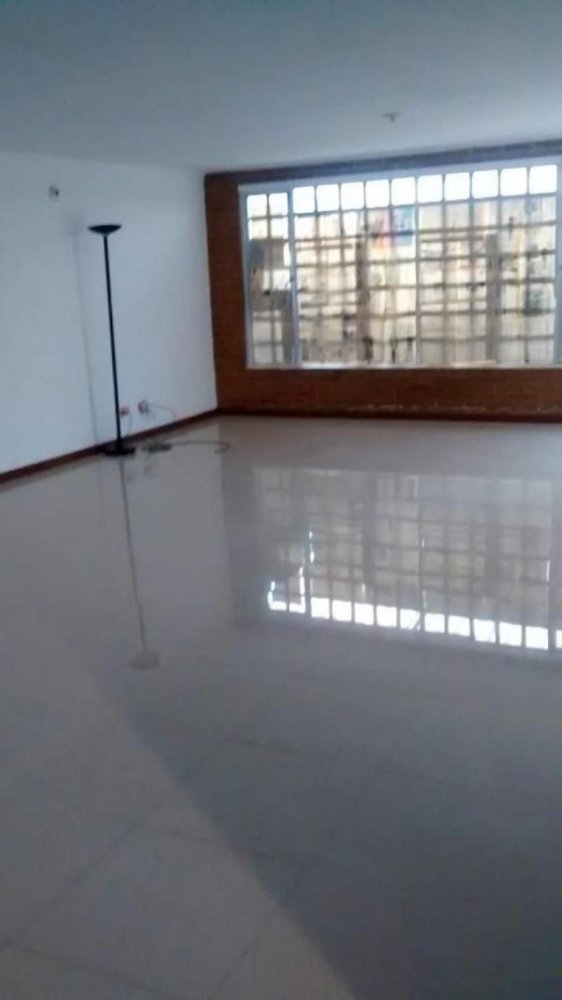 3 bedrooms House in Cundinamarca, Colombia No. 4397