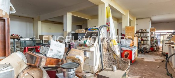 275m² Commercial property in Lariano, Italy No. 132734 11