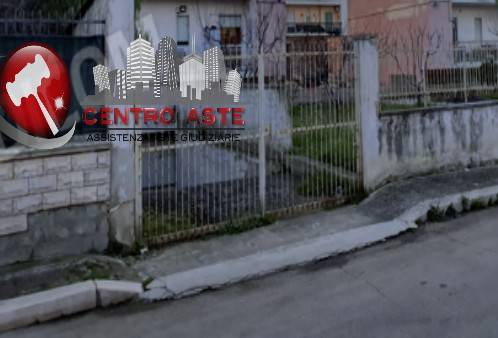 Склад с 5 комнатами в Битонто, Италия № 208483