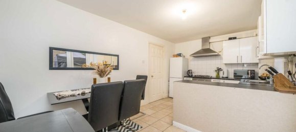 3 bedrooms House in Canary Wharf, United Kingdom No. 5624 3