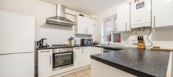 3 bedrooms House in Canary Wharf, United Kingdom No. 5624 5