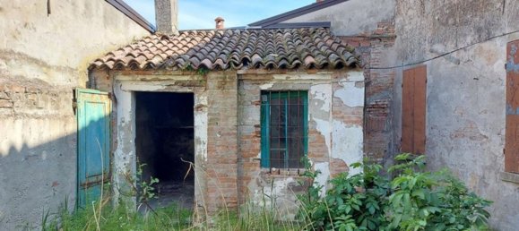 8 Schlafzimmer Haus in Codigoro, Italy, Nr. 374872 20