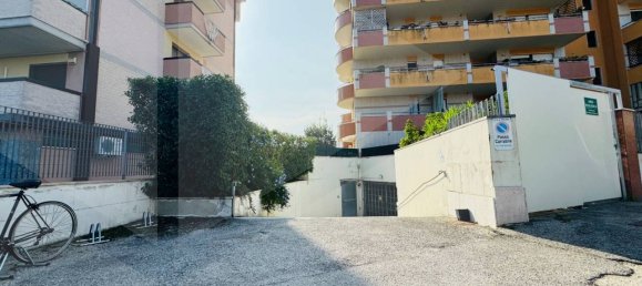 1 room Garage in Pescara, Italy No. 24191 4