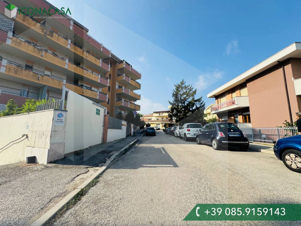 1 room Garage in Pescara, Italy No. 24191