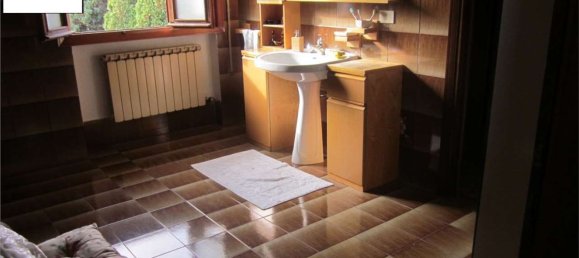 8 bedrooms House in Salzano, Italy No. 363644 13