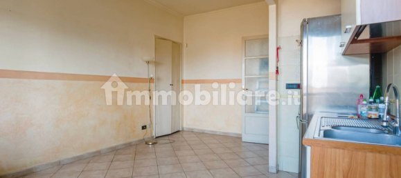 2 bedrooms Apartment in Turin, Italy No. 334653 11