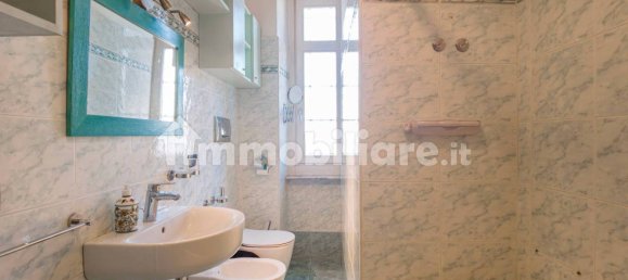 2 bedrooms Apartment in Turin, Italy No. 334653 18
