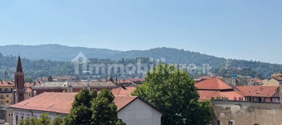 2 bedrooms Apartment in Turin, Italy No. 334653 24