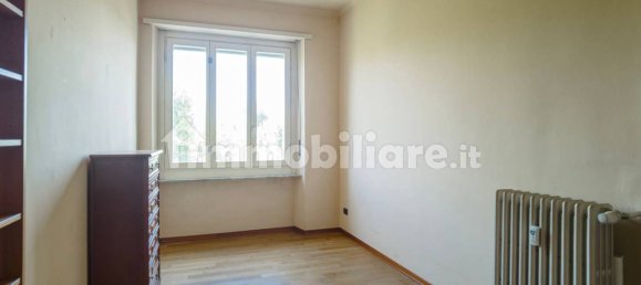 2 bedrooms Apartment in Turin, Italy No. 334653 2