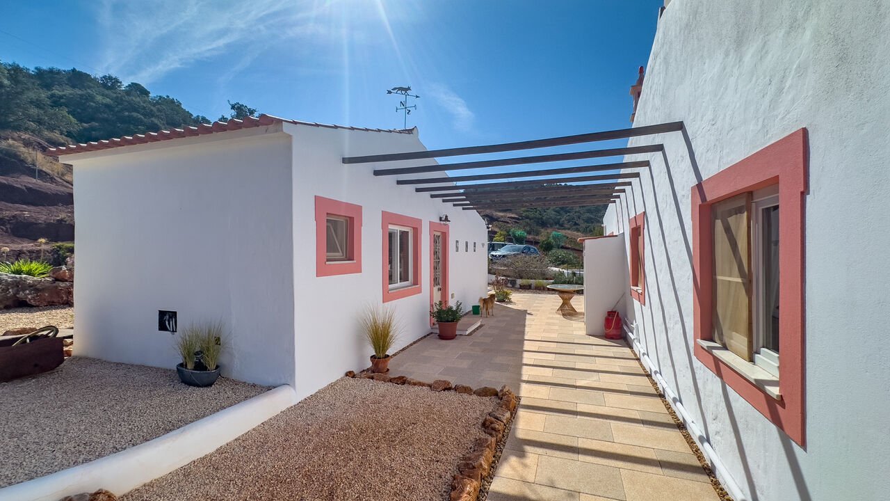 4 bedrooms Land in Sao Bartolomeu de Messines, Portugal No. 137160