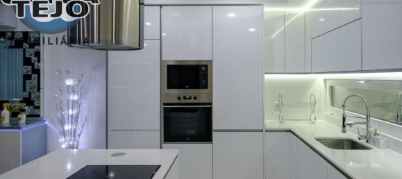 4 bedrooms House in Almada, Portugal No. 13990 4