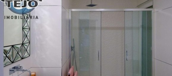 4 bedrooms House in Almada, Portugal No. 13990 39