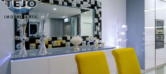 4 bedrooms House in Almada, Portugal No. 13990 11