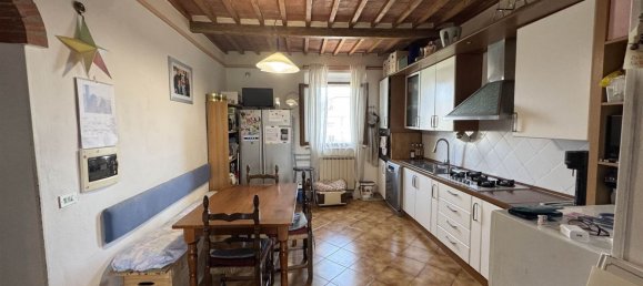Apartamento de 4 divisões em Empoli, Italy N.º 281407 3