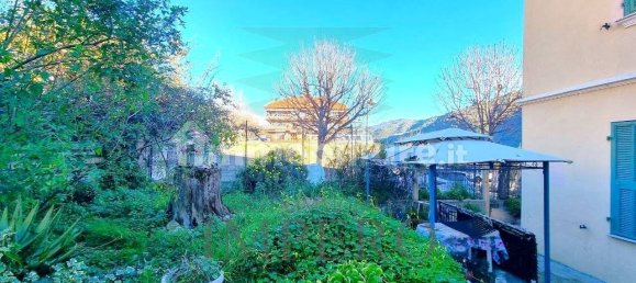 1 bedroom Apartment in Camporosso, Italy No. 353284 13