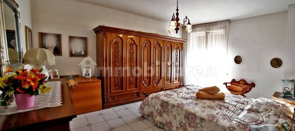 Квартира с 2 спальнями в Сомма Ломбардо, Италия № 174572 5