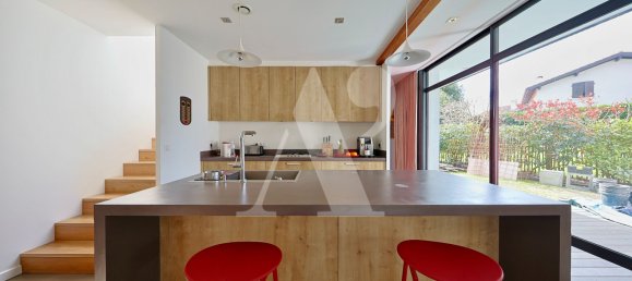 4 bedrooms House in Anglet, France No. 112050 10