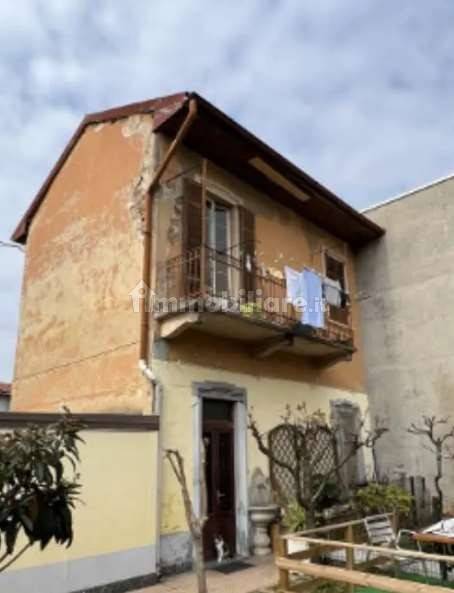 4 bedrooms House in Busto Arsizio, Italy No. 314505