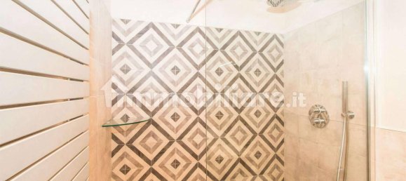 2 bedrooms Apartment in Turin, Italy No. 121726 14